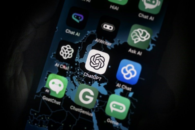 publik cari berita ke bot AI