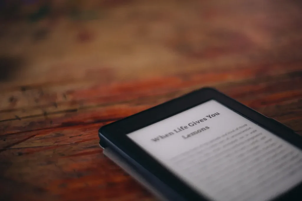 Kindle Translate Bertenaga AI
